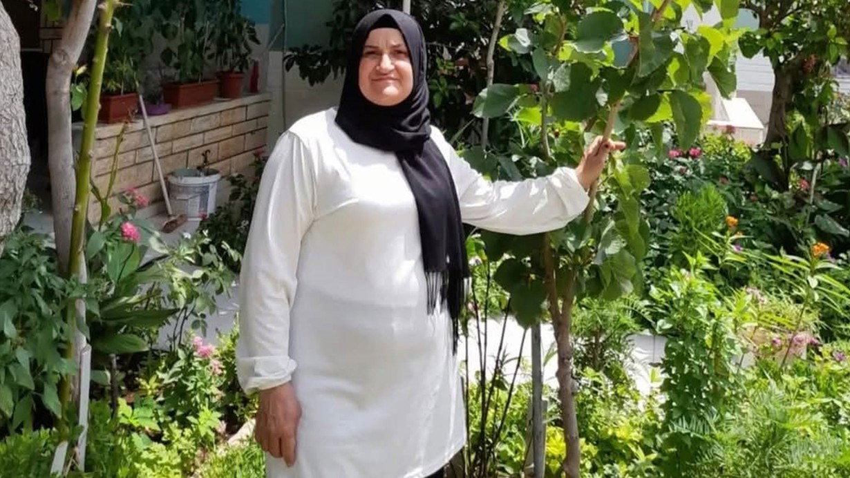 Adana'da boşandığı erkek tarafından katledilen Neriman Onur toprağa verildi