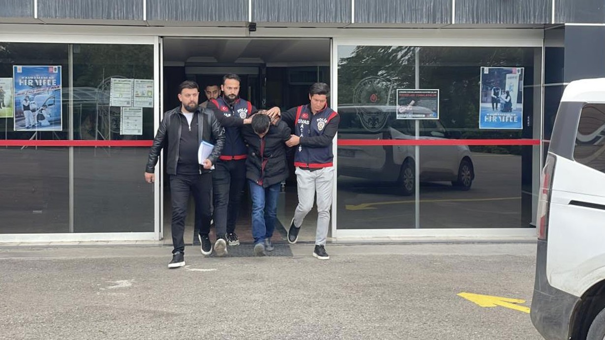 İki kardeşi boğazlarını keserek öldürmüştü: Kan donduran cinayette yeni gelişme