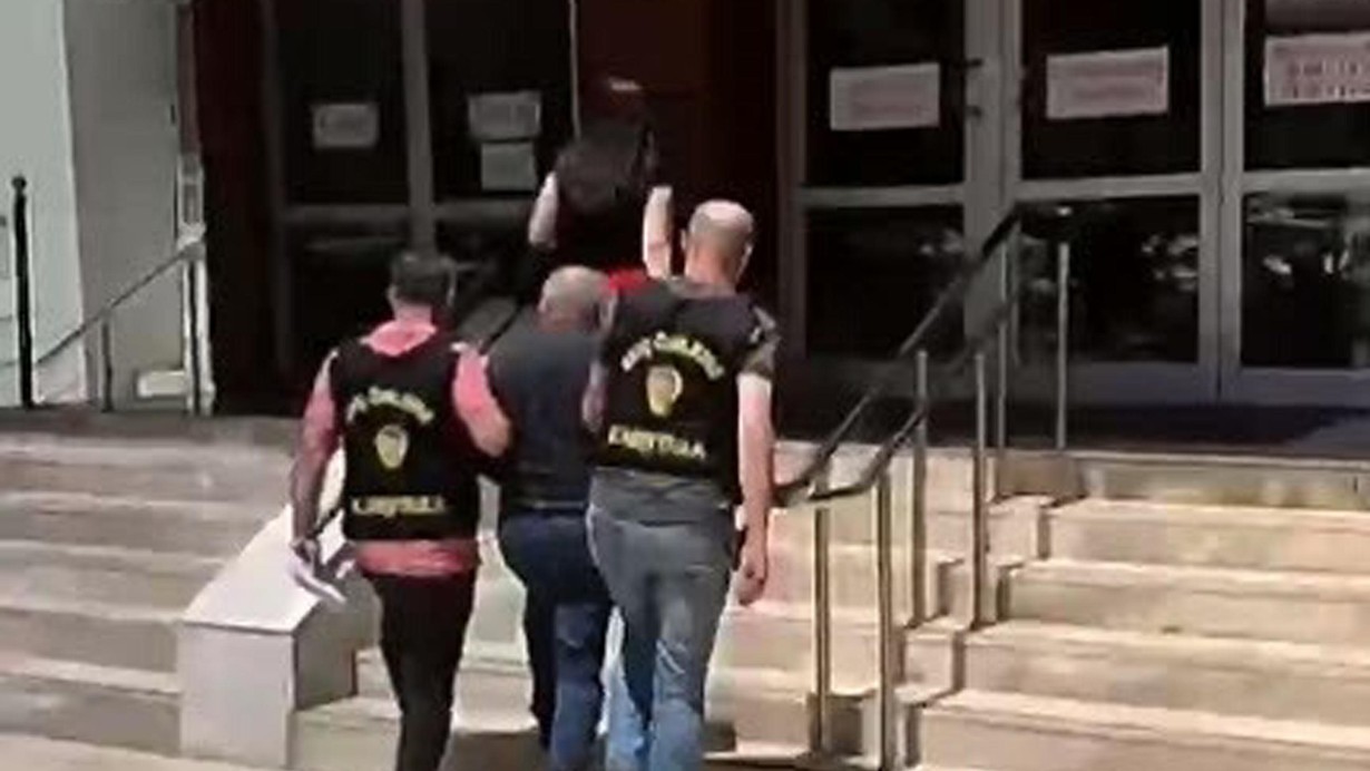 İzmir'de iki kadını öldüren firari cani yakalandı