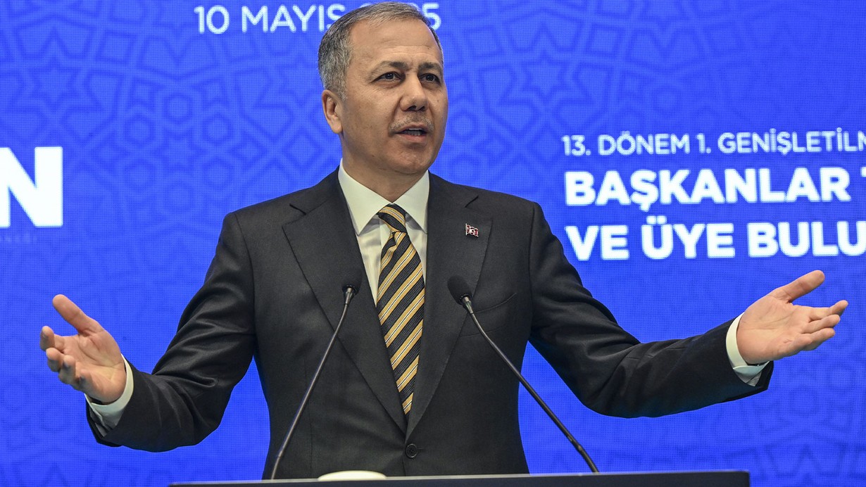 Bakan Yerlikaya: Terör duvarını yıkarak 'Terörsüz Türkiye' hedefine ulaşacağız