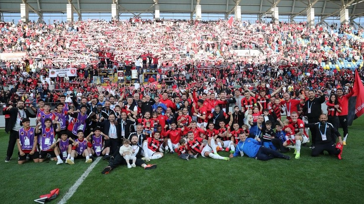 Süper Lig'e yükselen bir takım daha belli oldu! Asırlık çınar Gençlerbirliği Süper Lig'de