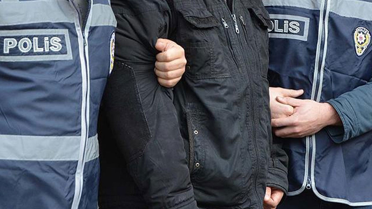 Mersin merkezli 5 ilde FETÖ operasyonu: 10 şüpheli yakalandı