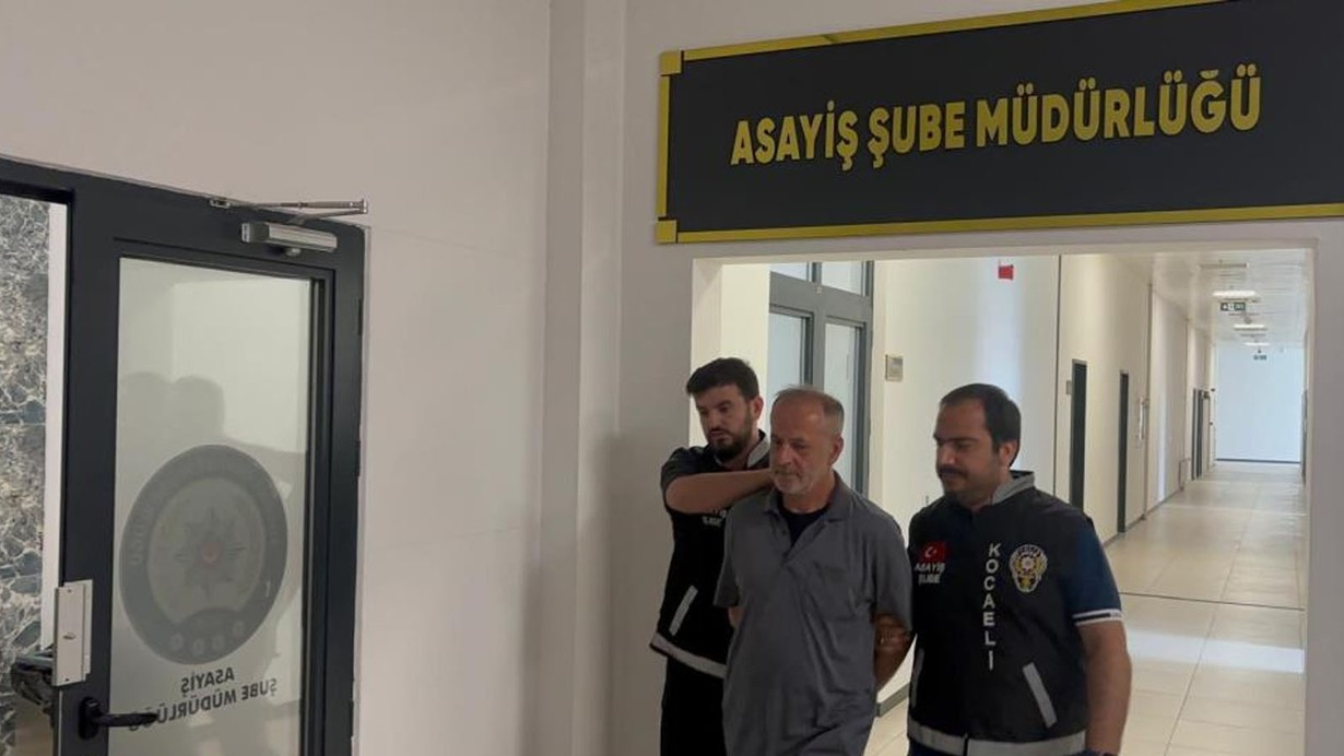 Bir kişiyi sokak ortasında başından vurarak katletmişti, tutuklandı
