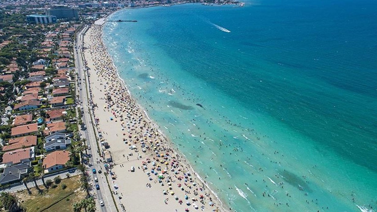 İzmir'de deniz suyu sıcaklığı 25 dereceyi görecek