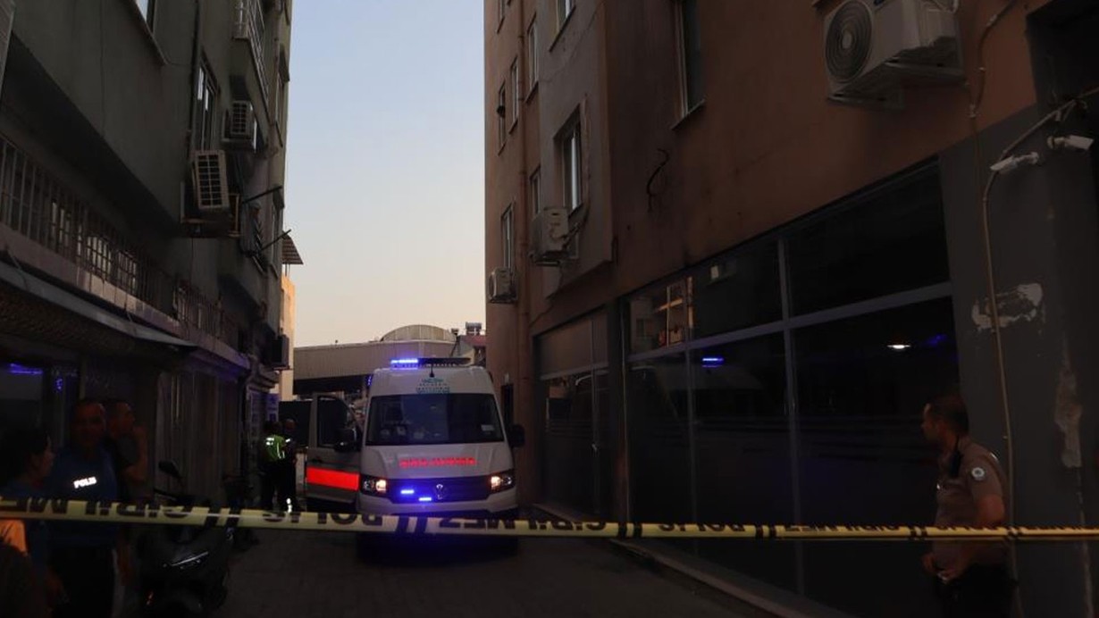Alkol masasında çıkan kavgada kan döküldü! 2 kişi hayatını kaybetti