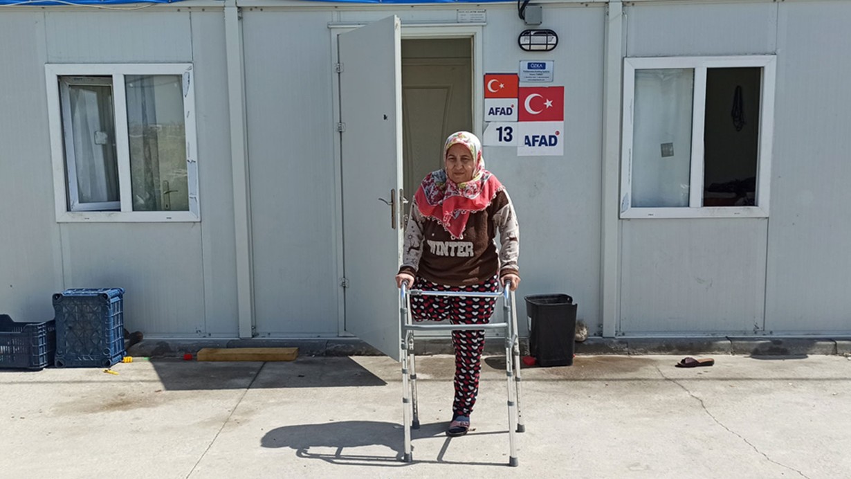 Kahramanmaraş depreminde hem bacağını, hem de ev hayaliyle biriktirdiği parasını kaybetti