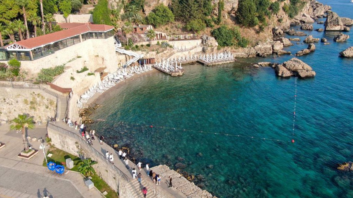 Antalya Valiliği'nden Mermerli Plajı açıklaması: Yıllık 15 milyon TL gelir sağlandı, plaj halka açık olacak