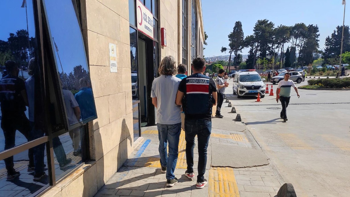 İzmir'de terör propagandasına 5 gözaltı