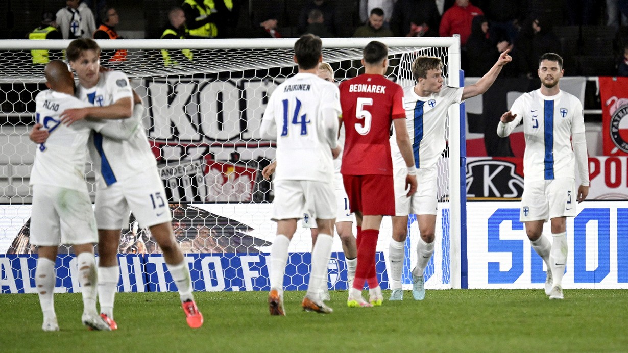 Olaylı maçta Finlandiya, Polonya'yı mağlup etti