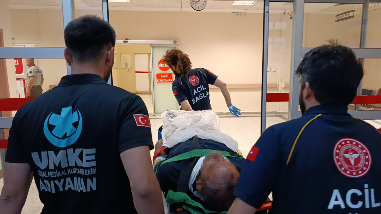 Adıyaman'da ticari araç şarampole devrildi: 1 kişi hayatını kaybetti