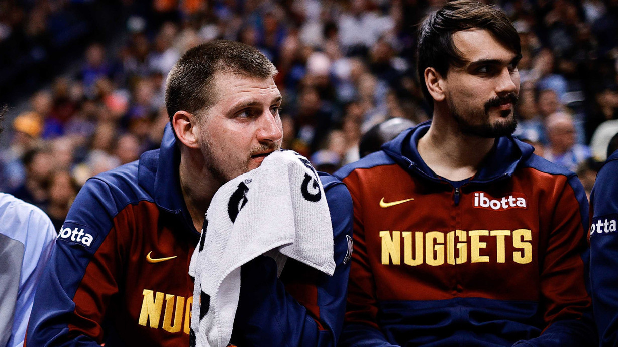 NBA takımı Denver Nuggets'ta oynayan eski Anadolu Efes oyuncusu Dario Saric Fenerbahçe Beko'ya geliyor!