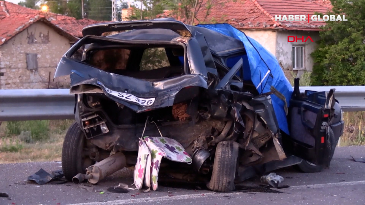 Kütahya'da feci kaza: 1 ölü, 3 yaralı
