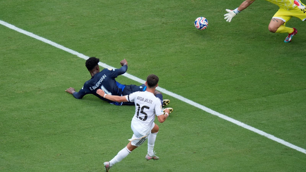 Real Madrid kapıyı içeriden kilitledi, Arda Güler'e teklif yağıyor!