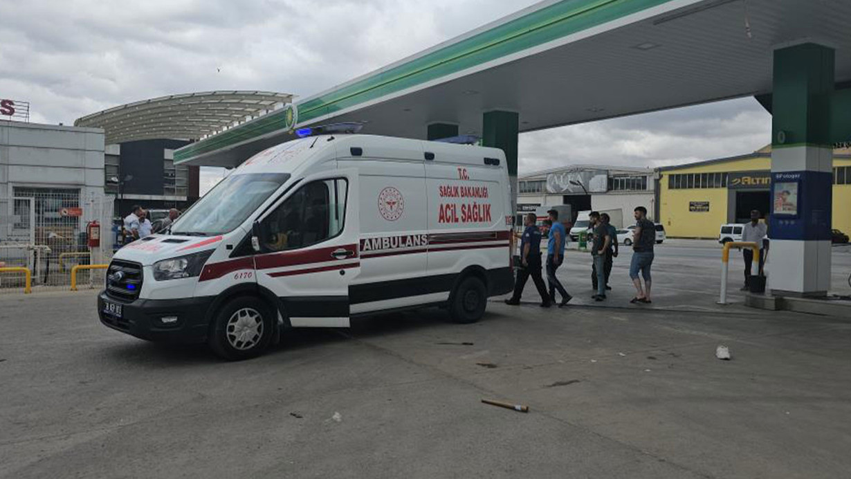 Kayseri'de silahlı, bıçaklı, palalı kavga: 2 yaralı