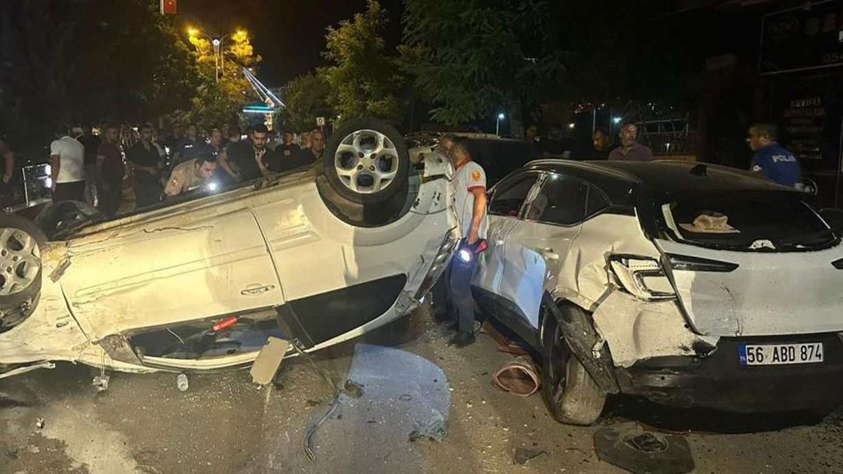 Siirt'te trafik kazası: 1'i ağır 5 yaralı