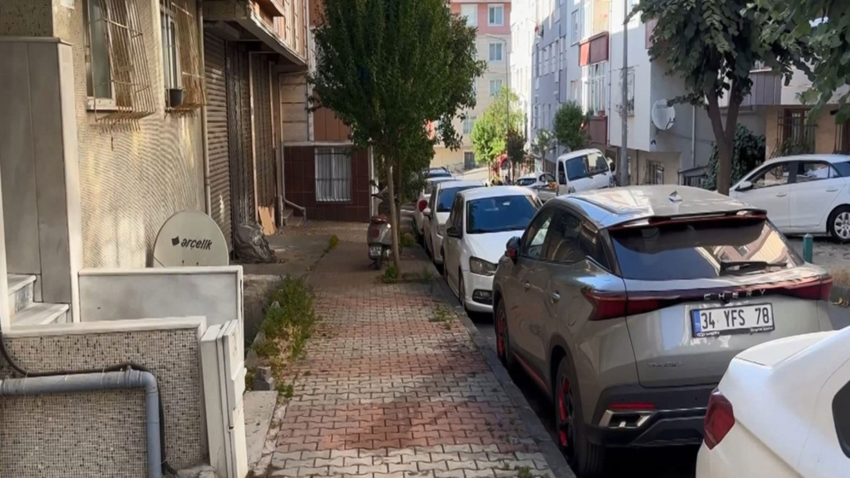 Gaziosmanpaşa'da kan donduran cinayet: Oğluna hakaret eden kişilere karşılık veren baba öldürüldü