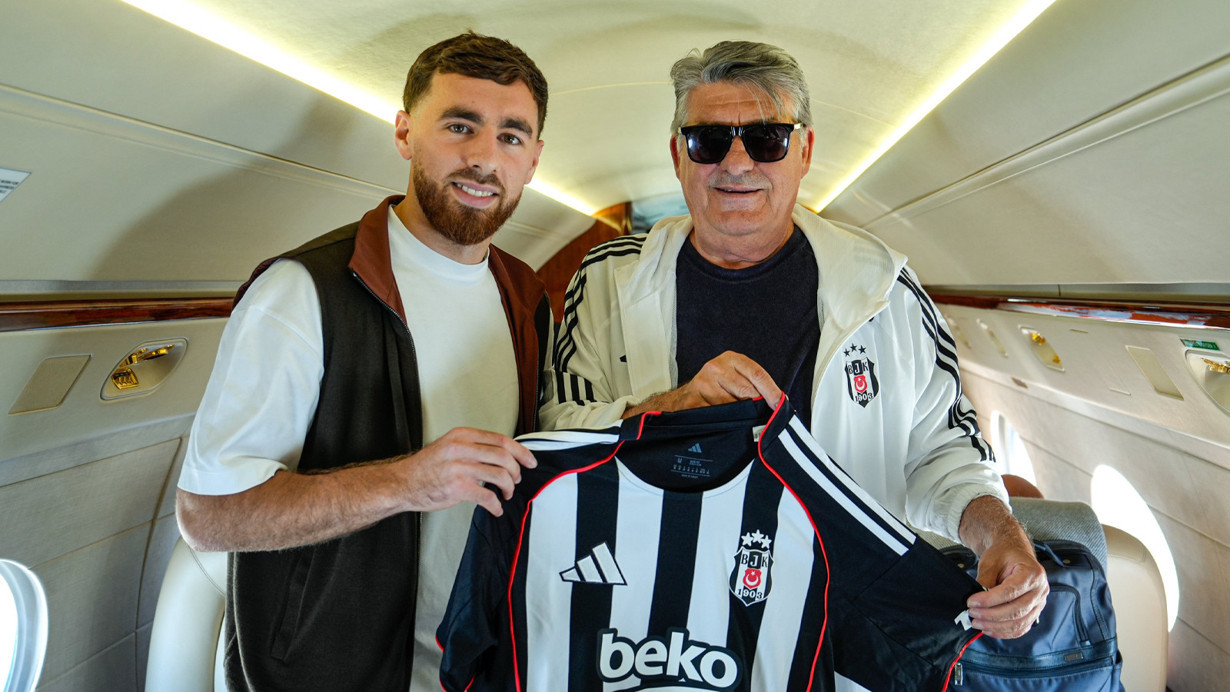 Beşiktaş Orkun Kökçü'nün formalı fotoğrafını uçaktan paylaştı