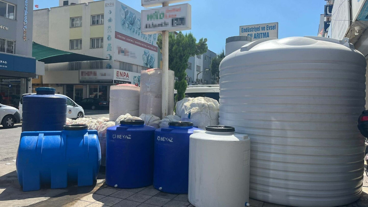 Su kesintileri ve kuraklık endişesi nedeniyle su deposu satışları arttı "Sene başından beri satmadığımız depoyu bir haftada sattık"