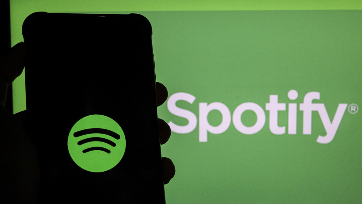 Müjdeli haberi Bakan Ersoy duyurdu: Spotify 2026'da İstanbul'da ofis açacak