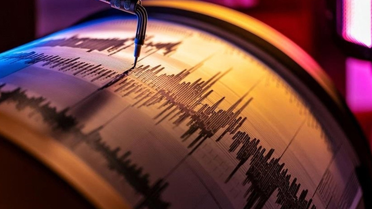 Balıkesir'de 6.1 büyüklüğünde deprem! İstanbul'da da hissedildi
