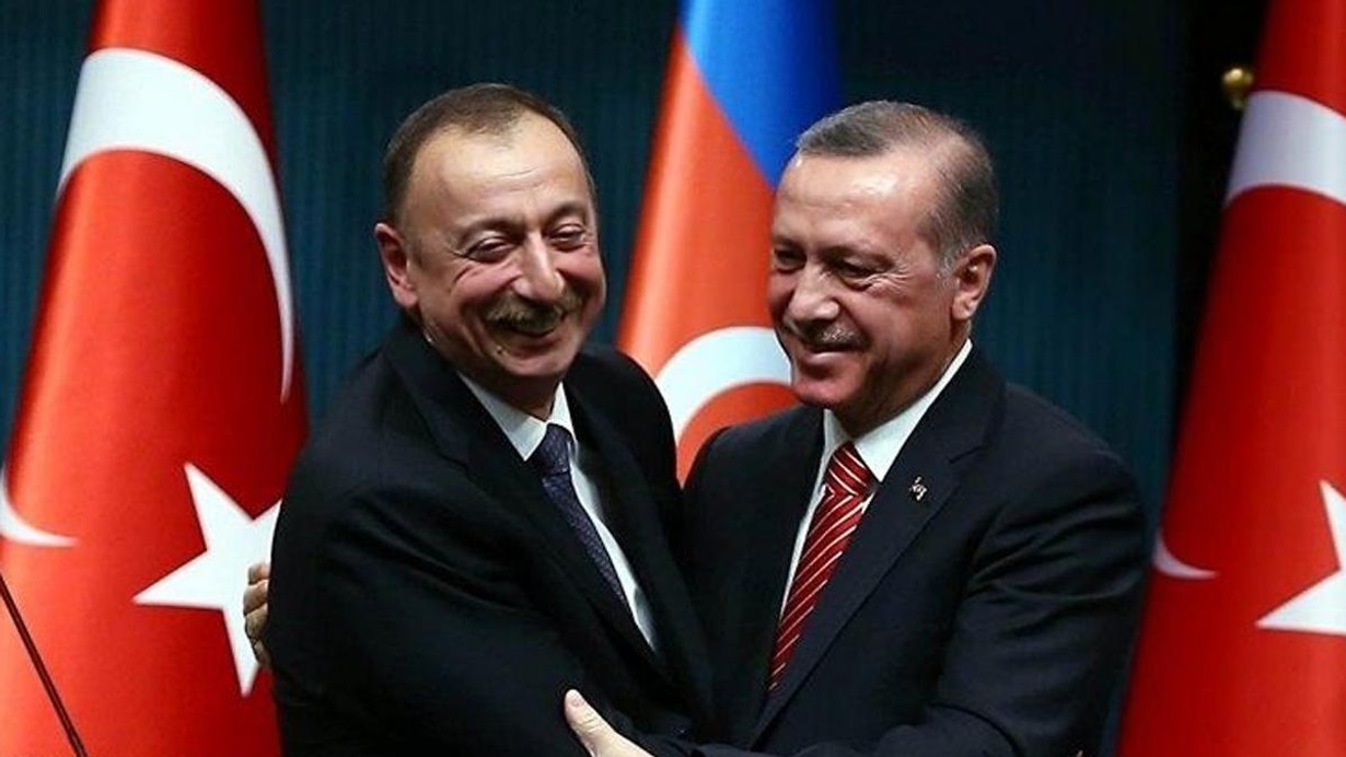 Cumhurbaşkanı Erdoğan, Azerbaycan Cumhurbaşkanı Aliyev'i Cumhuriyet Günü dolayısıyla tebrik etti