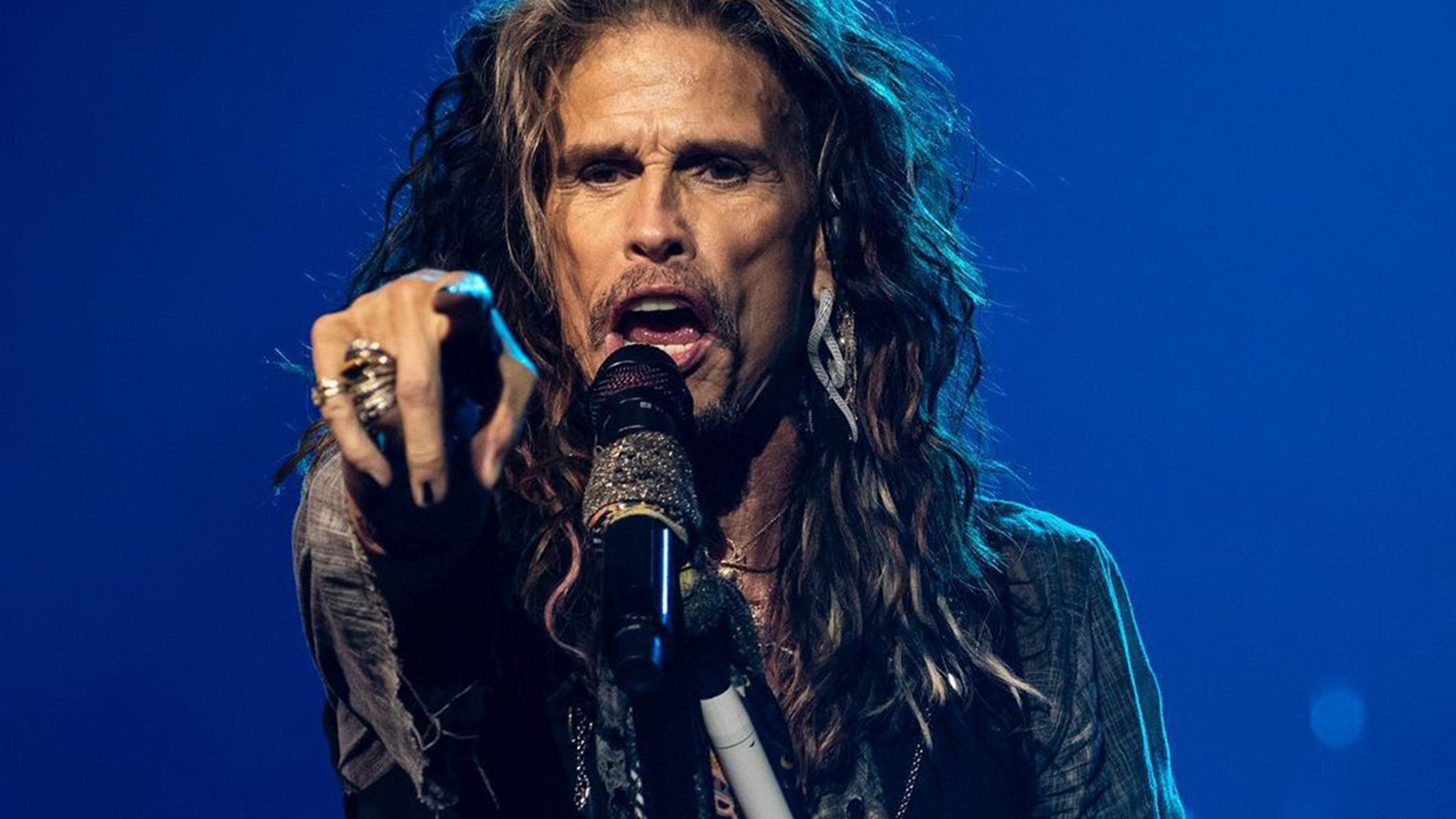Aerosmith�in solisti Steven Tyler�den yine kötü haber geldi