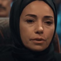 Yıllar sonra setlere geri döndü! Rolü için tesettüre girdi