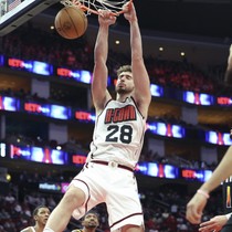 Alperen Şengün'ün Double-Double yaptığı maçta Houston rakibini ezdi geçti