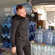 Suda 'petrol hidrokarbonlar' çıkmıştı; Bayiler siparişlere yetişemiyor