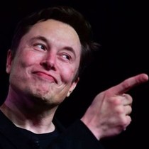 ABD'de Tesla bayileri önünde 'Musk' protestoları sürüyor