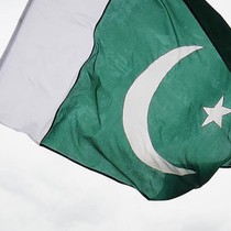 Pakistan'da bombalı saldırı: 5 güvenlik görevlisi hayatını kaybetti