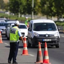 İstanbul Valiliği yeni tedbirlerini açıkladı: Bu yollar yarın 14:00'a kadar kapalı