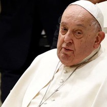 Vatikan: Papa bir ay sonra ilk kez yarın halkın önüne çıkacak