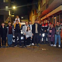 Kavga ihbarına gittiler, sürpriz kutlamayla karşılaştılar