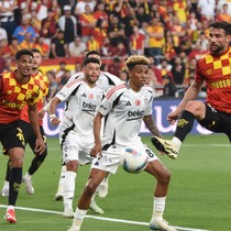 Göztepe'de buruk sevinç