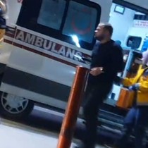 Sokak köpeğine çarpan araç sürücüsü yaralandı