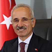 Bakan Uraloğlu, GSM operatörleriyle bir araya gelecek