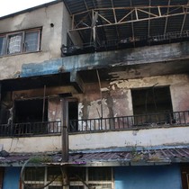 Hatay'da yangın paniği: 4 kişi dumandan etkilendi