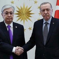 Cumhurbaşkanı Erdoğan, Kazakistan Cumhurbaşkanı Tokayev ile görüştü