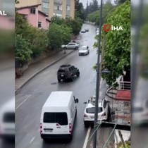 Üsküdar'da İETT otobüsünden yola dökülen mazot kazalara neden oldu: Çok sayıda araç birbirine girdi