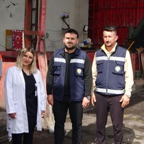 Yanlışlıkla atılan hatıra kolye 7 ton çöpün içinde bulundu