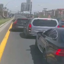 Ambulansa yol vermeyen düğün konvoyu sürücülerine ceza