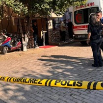 Babasının beylik tabancasıyla kendini vuran 18 yaşındaki genç hayatını kaybetti