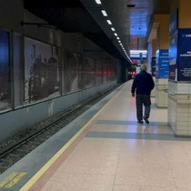 İşçiler greve gitti; metro seferlerini stajyerler yaptı