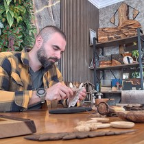 Hobi olarak başladı artık dünyaya satıp ekmek parasını bundan kazanıyor