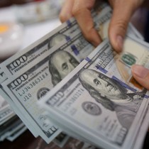 Dolar yatay, Euro ise güç kazanıyor