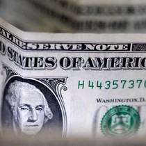 Dolar yatay, Enflasyon raporu açıklanıyor