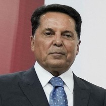 Ahmet Özer'in yargılanmasına başlandı