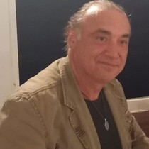 Sosyal medyadan tanıştılar! Yeşilçam oyuncusu evinde bıçaklanarak öldürüldü