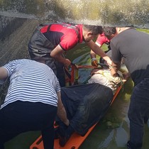 Sulama kanalına düştü, itfaiye kurtardı